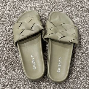 Silent D Women's Olive Slide Sandals